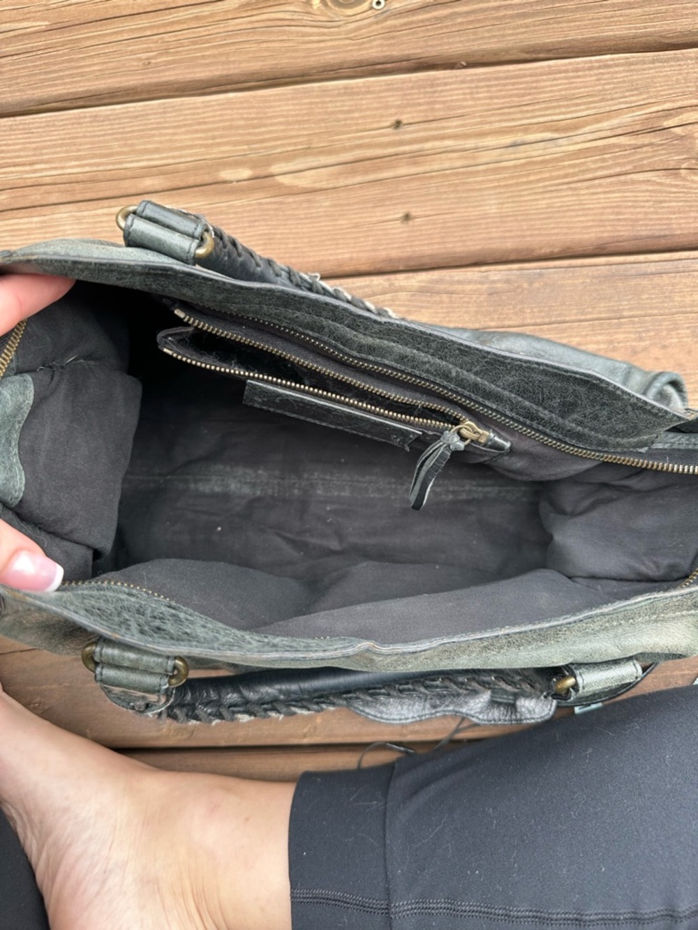 Balenciaga City Arena Classic Satchel - Picture 11 of 14